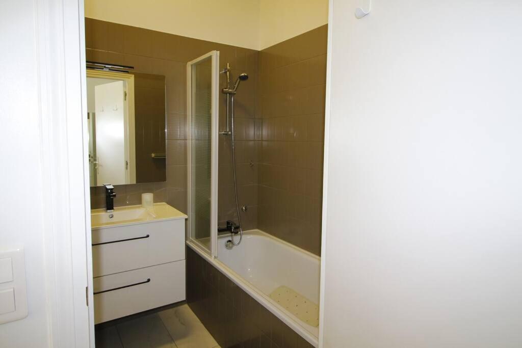 Quartier Historique Du Chateau Bel Appt Meuble Apartment *